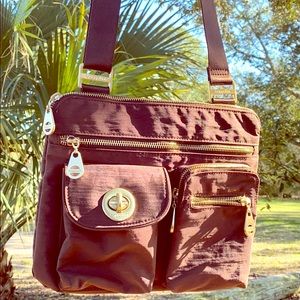 Brown and gold Baggallini purse/crossbody